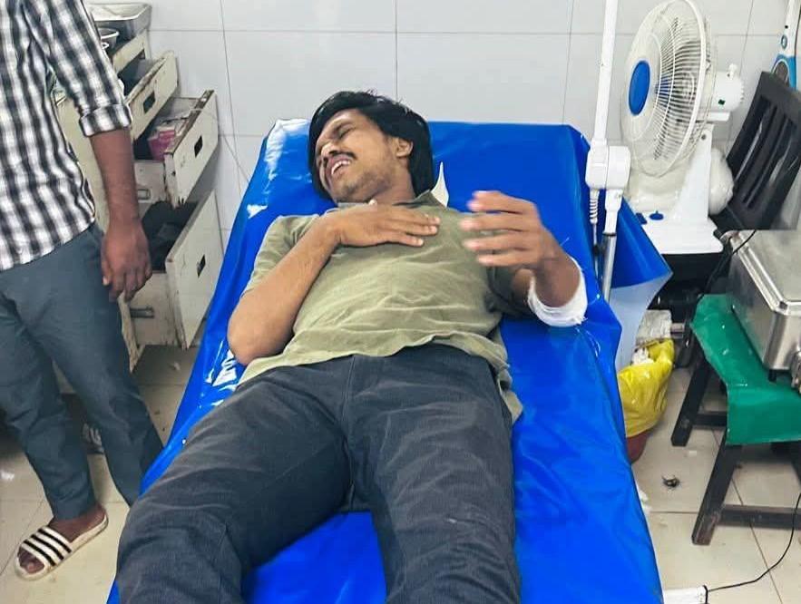 সংযুক্ত ছবি
