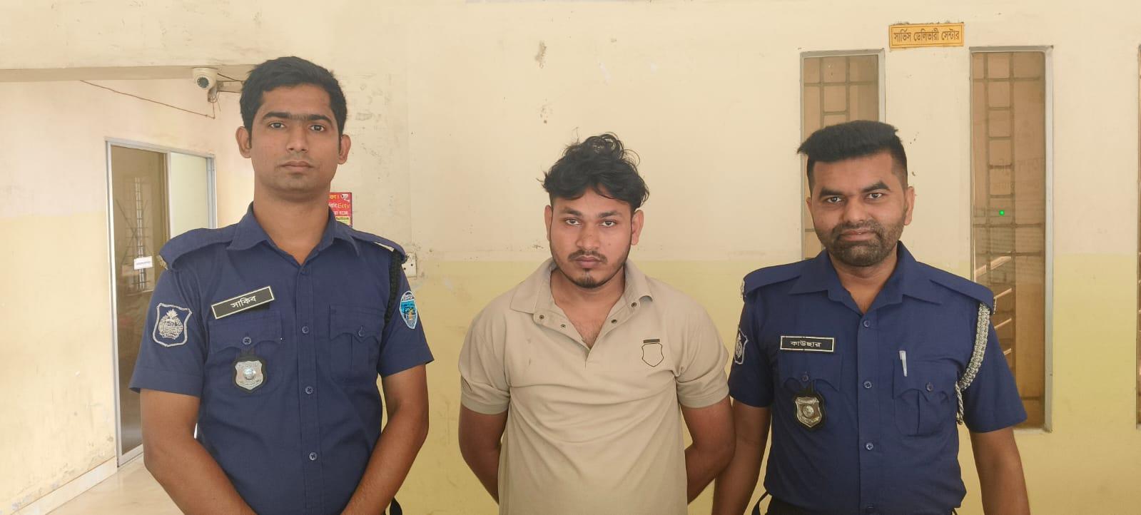 চকরিয়ায় সাব-স্টেশন ১৯ লাখ টাকা লুটের ঘটনায় আটক-১
